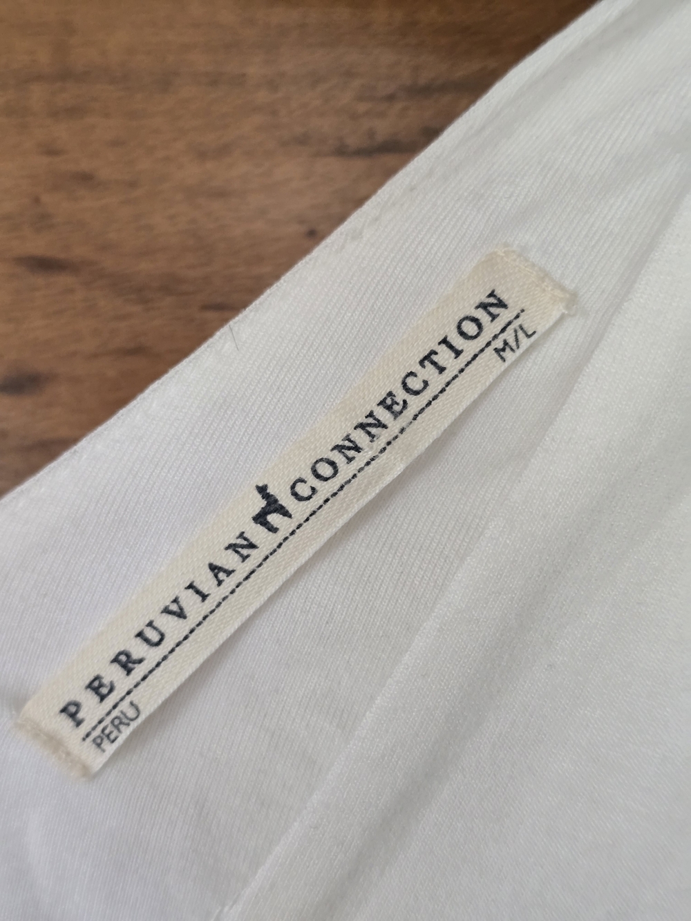 Peruvian Connection White V-Neck Top with Label Detail Medium - Picture 2 of 4